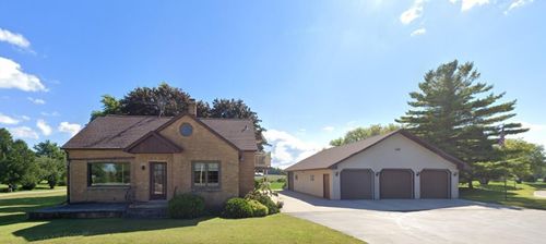 4001 State Road 32, Elkhart Lake, WI, 53020-1744 | Card Image