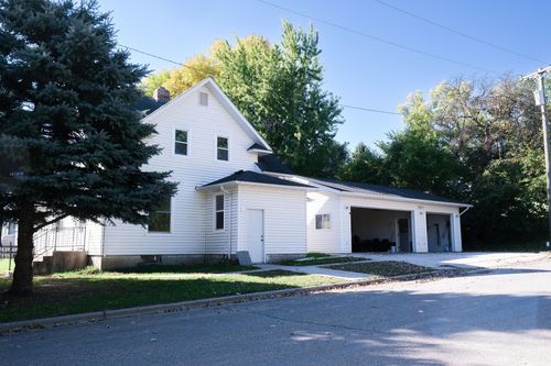302 Ash St, Lisbon, ND, 58054-4124 | Card Image