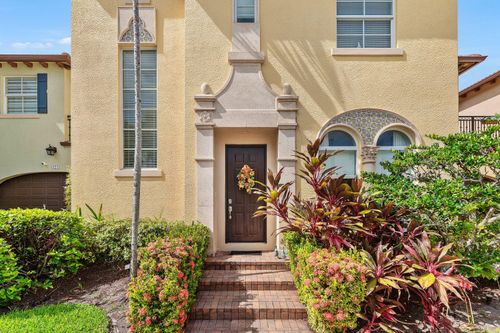 115 Via Poinciana Ln, Boca Raton, FL, 33487-1587 | Card Image