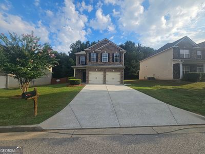 7565 Absinth Drive, House other with 4 bedrooms, 2 bathrooms and null parking in South Fulton GA | Image 2