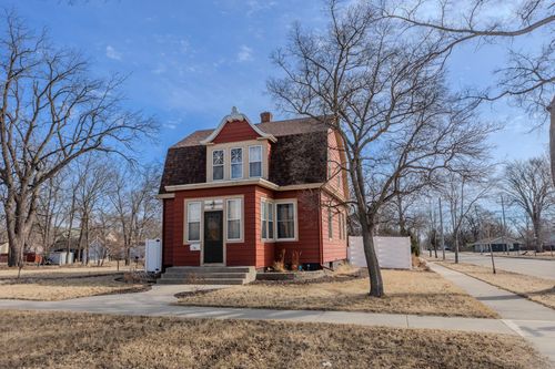 100 E 5th St, Morris, MN, 56267-1204 | Card Image