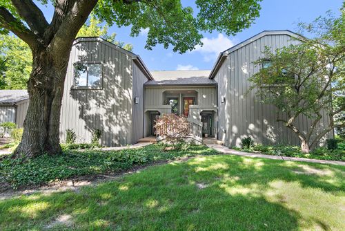 b-25 Shoreline Rd, Lake Barrington, IL, 60010-3839 | Card Image