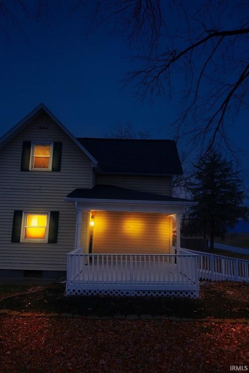 410 S Oak St, Albion, IN, 46701-1125 | Card Image