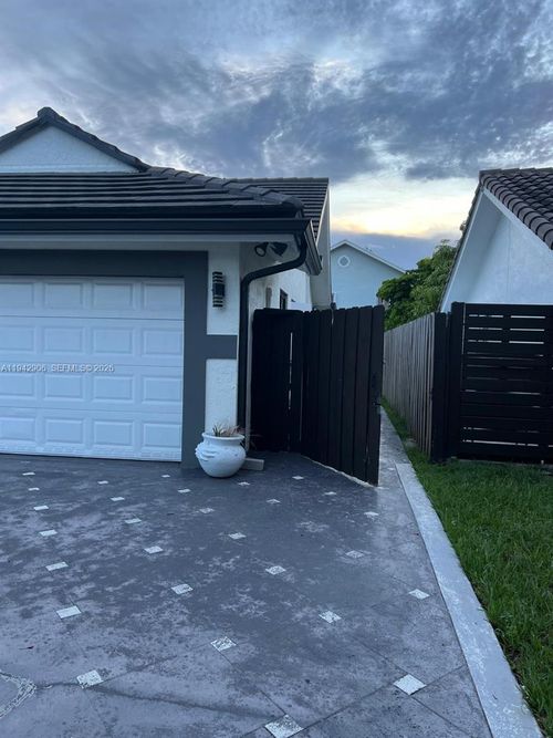 10822 Sw 142nd Ct, Miami, FL, 33186-3055 | Card Image