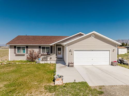 302 Glenvista Dr, Spring Creek, NV, 89815-5108 | Card Image