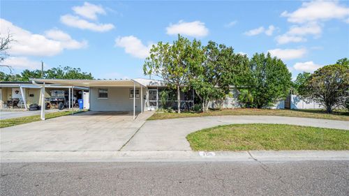 7515 17th Ln N, ST PETERSBURG, FL, 33702-4911 | Card Image