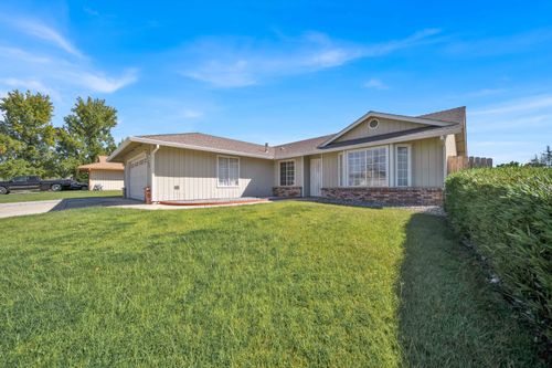 2905 Tropicana Ct, Redding, CA, 96003-7356 | Card Image