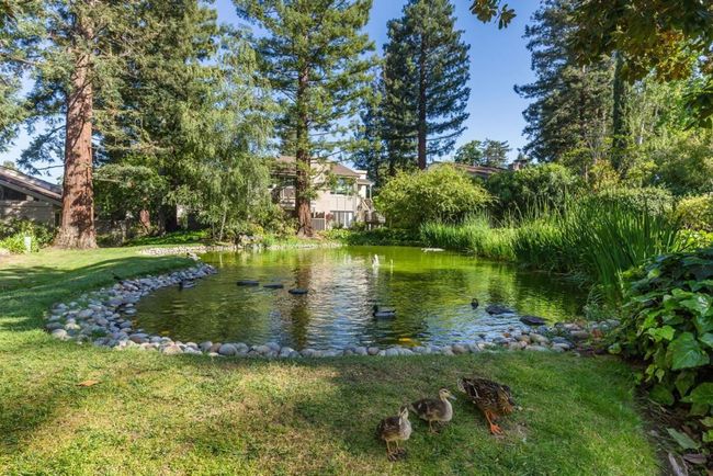 19414 Vineyard Ln, Townhouse with 3 bedrooms, 3 bathrooms and 20 parking in Saratoga CA | Image 25
