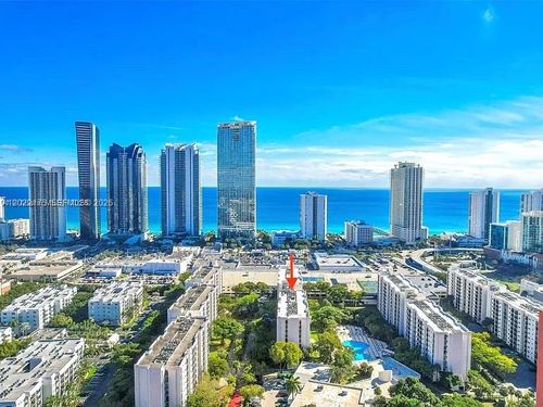 1018-17011 N Bay Rd, Sunny Isles Beach, FL, 33160-3634 | Card Image