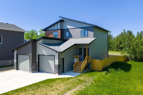 64 Pritchard Dr, Whitecourt, AB, T7S0G3 | Card Image