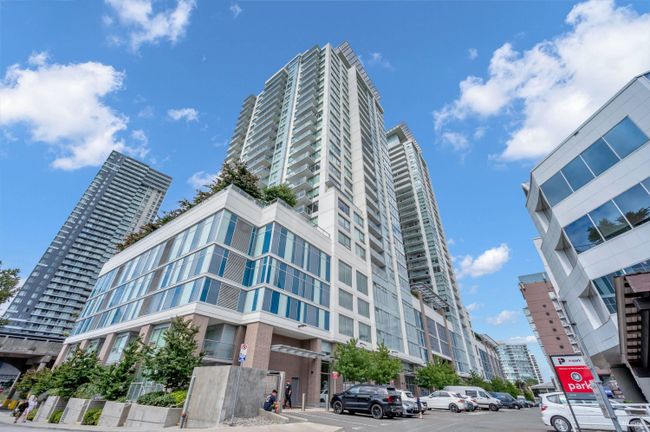 2309 - 988 Quayside Drive, Condo with 2 bedrooms, 1 bathrooms and 1 parking in New Westminster BC | Image 2