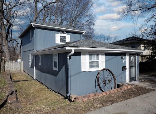 804 E Elm St, Harrisonville, MO, 64701-1908 | Card Image