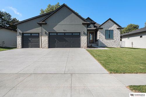 931 S 88th St, Lincoln, NE, 68520-1520 | Card Image