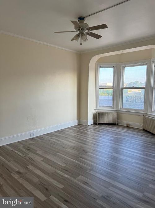 2-1104 W Market St, YORK, PA, 17404-3483 | Card Image