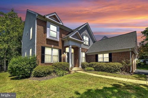 43332 Burke Dale St, CHANTILLY, VA, 20152-1712 | Card Image