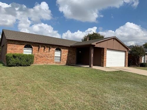 5401 Gibson Dr, The Colony, TX, 75056-1875 | Card Image