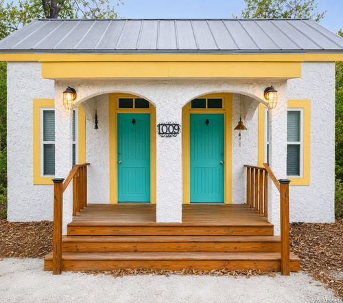 1009 Gillespie St, San Antonio, TX, 78212-3725 | Card Image