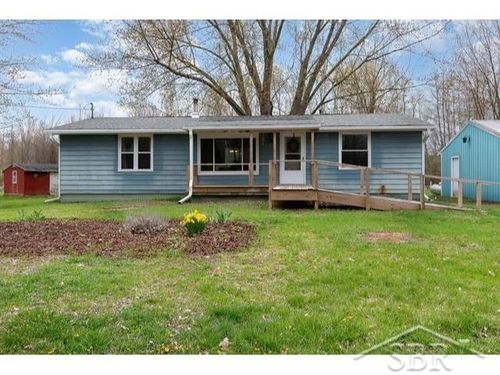 975 W Townline 16 Rd, Pinconning, MI, 48650-7988 | Card Image