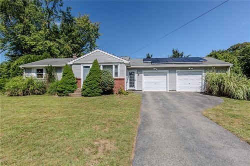 105 Stonedale Rd, Warwick, RI, 02889-1813 | Card Image