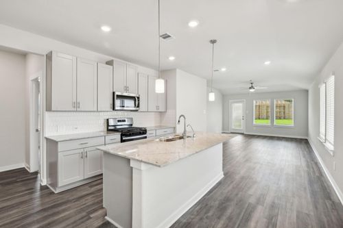 1912 Velvet Oak Ln, Conroe, TX, 77304-3382 | Card Image