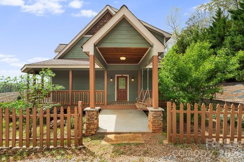 2011 Edgerton Rd, Mill Spring, NC, 28756-4742 | Card Image