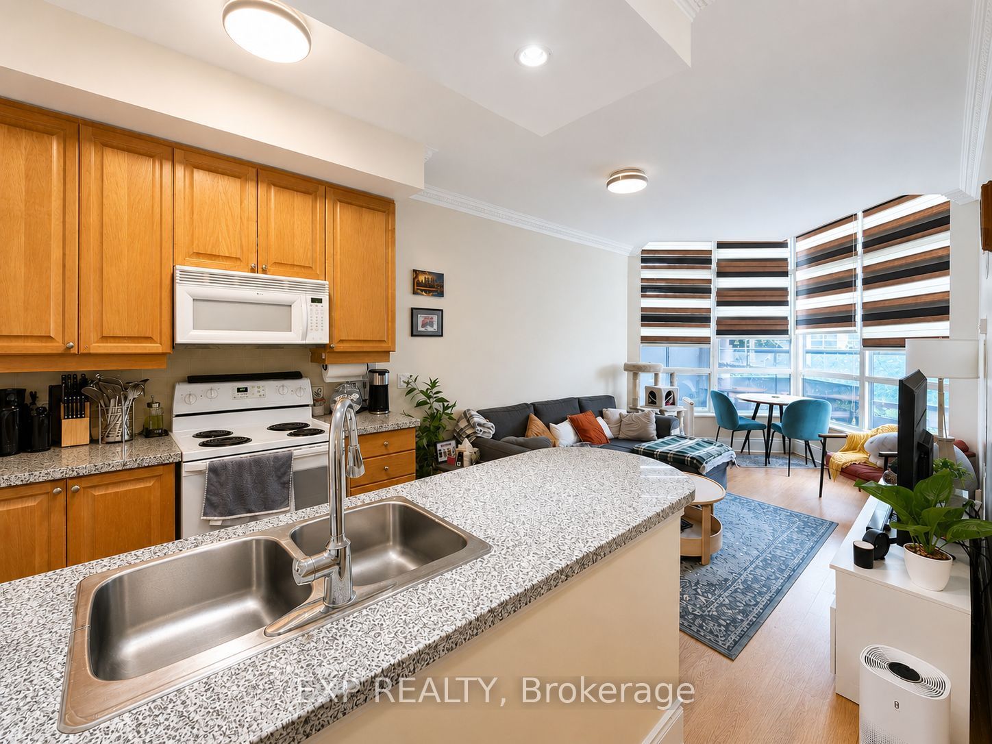 Residential Lease in Toronto C14 4