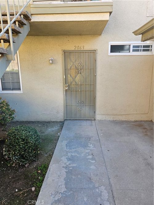 2063 Evergreen St, La Verne, CA, 91750-3556 | Card Image