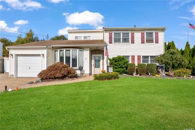 5 Ketridge Street, Home with 5 bedrooms, 4 bathrooms and null parking in West Babylon NY | Image 1