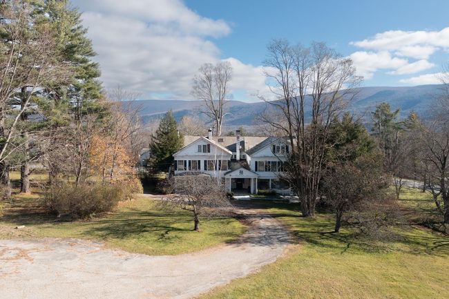 3309 3321 Main Street, House other with 11 bedrooms, 9 bathrooms and null parking in Manchester VT | Image 20