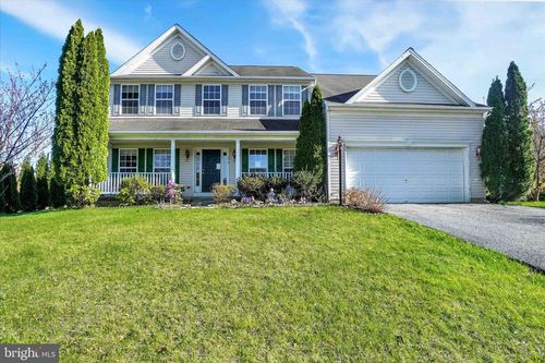 650 Clydesdale Dr, YORK, PA, 17402-7593 | Card Image