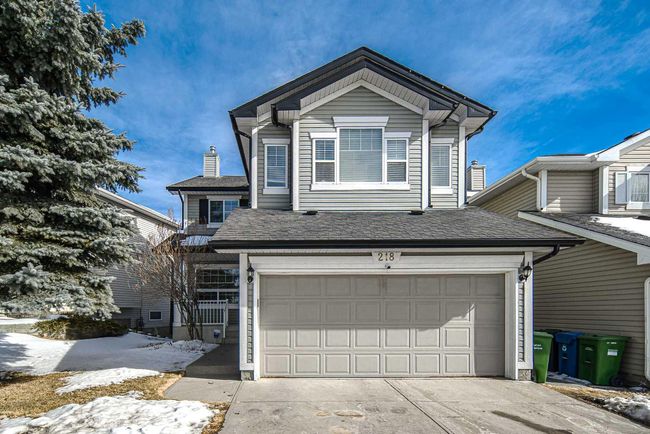 218 Citadel Way Nw, Home with 3 bedrooms, 2 bathrooms and 4 parking in Calgary AB | Image 1