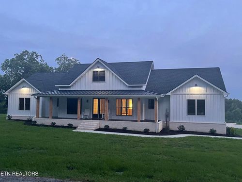 320 Ridge Ln, Monterey, TN, 38574-5624 | Card Image