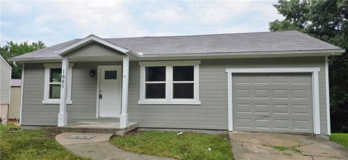 1621 N Emery St, Independence, MO, 64050-1980 | Card Image