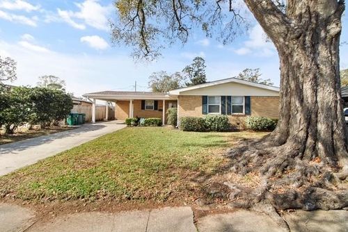 2403 Kentucky Ave, Kenner, LA, 70062-5639 | Card Image