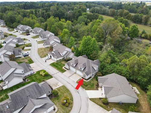 4642 Creekside Dr, Kent, OH, 44240-7372 | Card Image