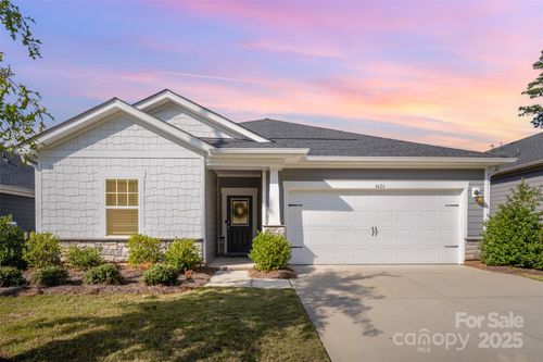 4424 Bright Rd, Charlotte, NC, 28214-2588 | Card Image