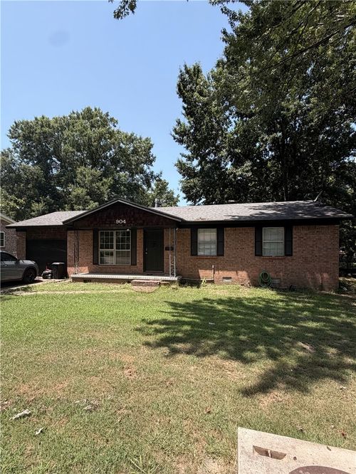 904 S Olive Dr, Clarksville, AR, 72830-4211 | Card Image