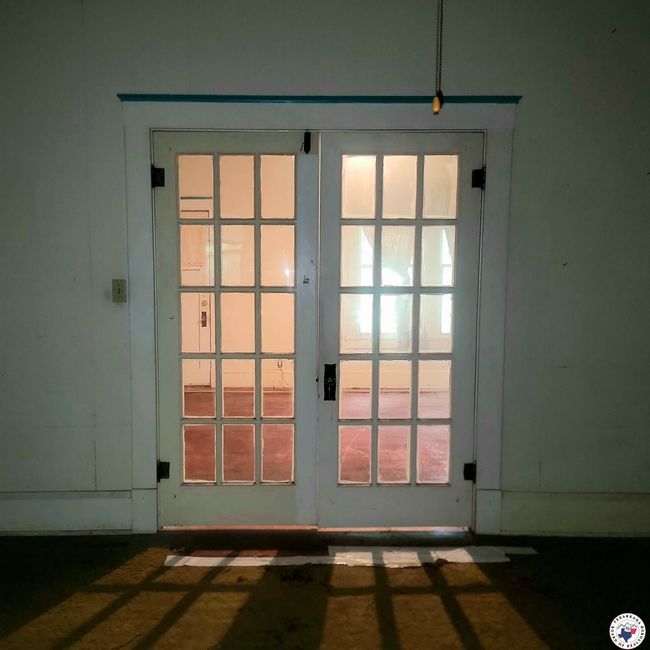 607 N Walnut St, House other with 2 bedrooms, 1 bathrooms and null parking in Clarksville TX | Image 20