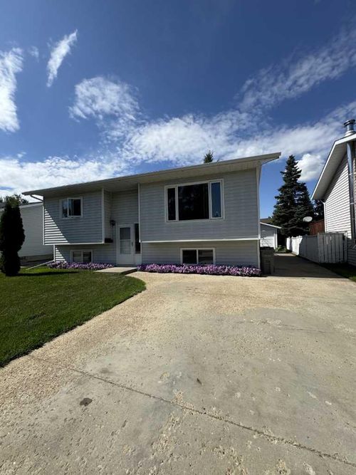 6406 Poplar Drive, Grande Prairie, AB, T8W2G2 | Card Image