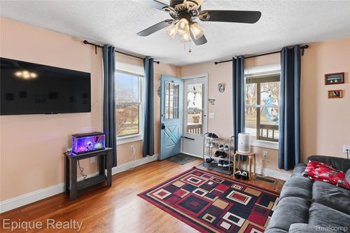 311 W 6th St, Monroe, MI, 48161-1563 | Card Image