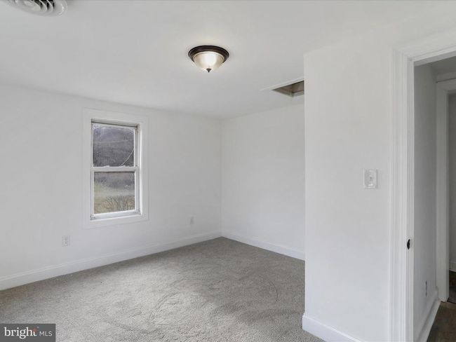 15 Zacharys Way, House other with 3 bedrooms, 2 bathrooms and null parking in GREAT CACAPON WV | Image 21
