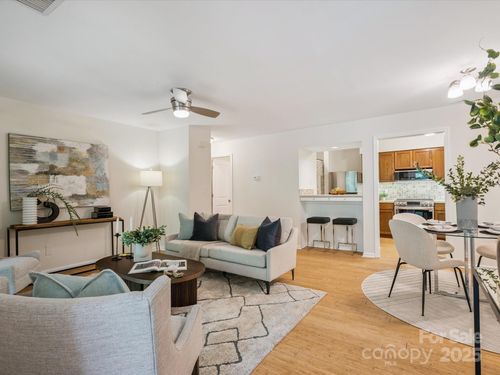 apt-a-1051 Churchill Downs Ct, Charlotte, NC, 28211-1553 | Card Image