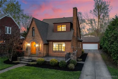 96 Amherstdale Rd, Amherst, NY, 14226-4410 | Card Image