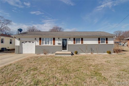 444 Shellview St, Bethalto, IL, 62010-1820 | Card Image