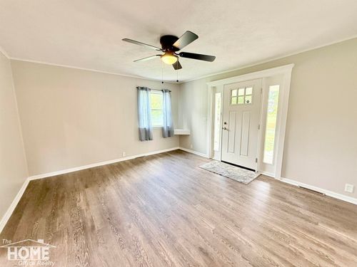 6687 Winfield Rd, Ovid, MI, 48866-8609 | Card Image