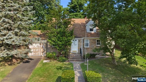 90 Ardmore Ave, Clifton, NJ, 07014-1852 | Card Image