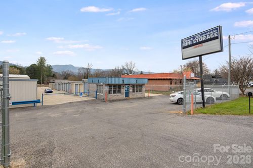 440 E State St, Black Mountain, NC, 28711-3519 | Card Image