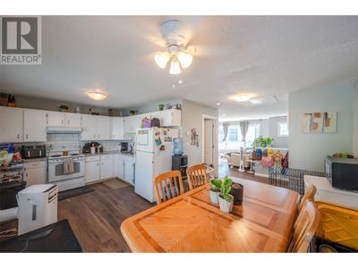 5806 89th St, Home with 3 bedrooms, 2 bathrooms and null parking in Osoyoos BC | Image 2