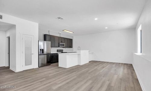 834 S Farmer Ave, Tempe, AZ, 85281-5537 | Card Image