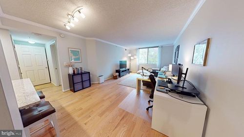 apt-302w-3835 9th St N, ARLINGTON, VA, 22203-1998 | Card Image